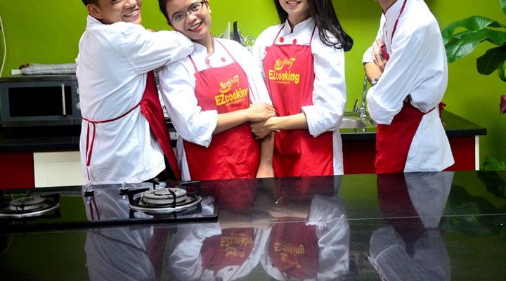 Cùng xem buổi học nấu ăn gia đình tại EZcooking