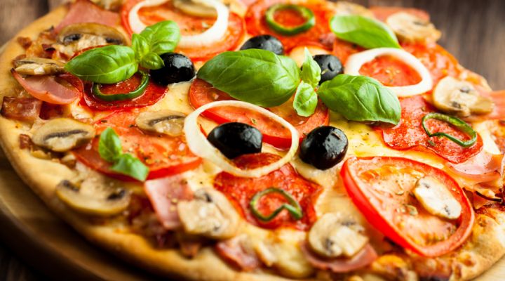 Hướng dẫn cách làm pizza ngon đúng điệu