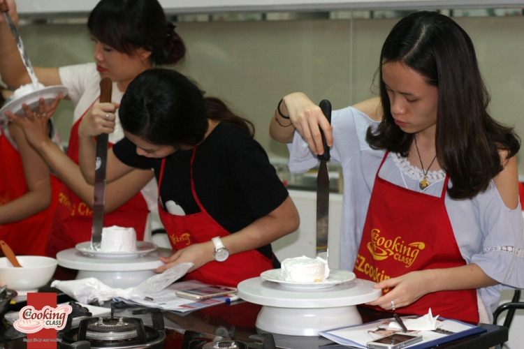 kinh-doanh-tu-chinh-dam-me-hoc-lam-banh-ngot