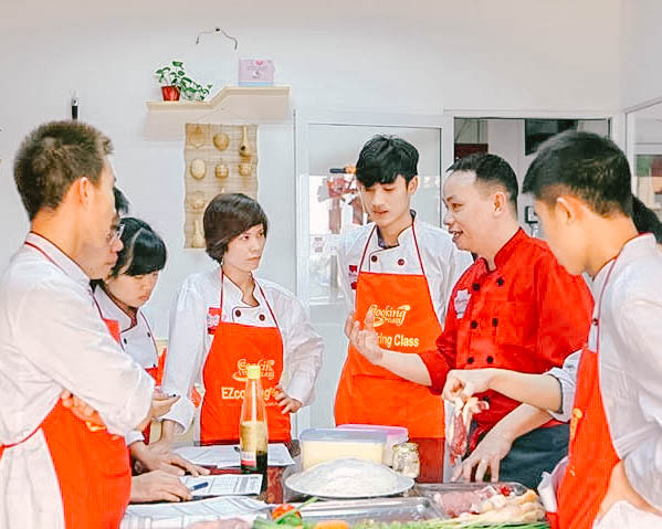 học nghề đầu bếp tại Ezcooking